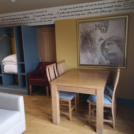 Star Inn Stroud  Esterno foto